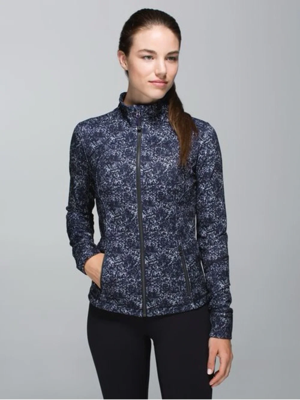 Lululemon Forme Jacket (Cuffins) Zip-Up. Size 8